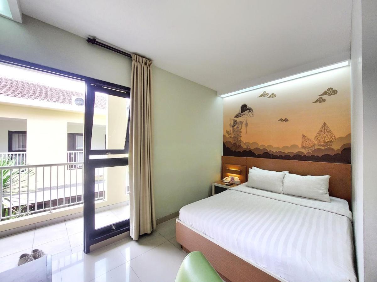 Shinta Guesthouse Malang Dış mekan fotoğraf